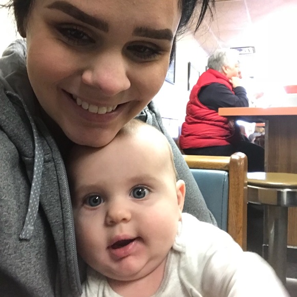 Meet your Posher, Heather - Picture 1 of 1